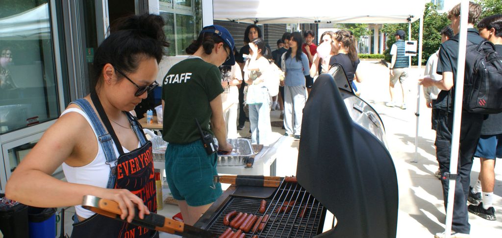 More Programs for Tweens and Teens, Resident Asks UNA Directors