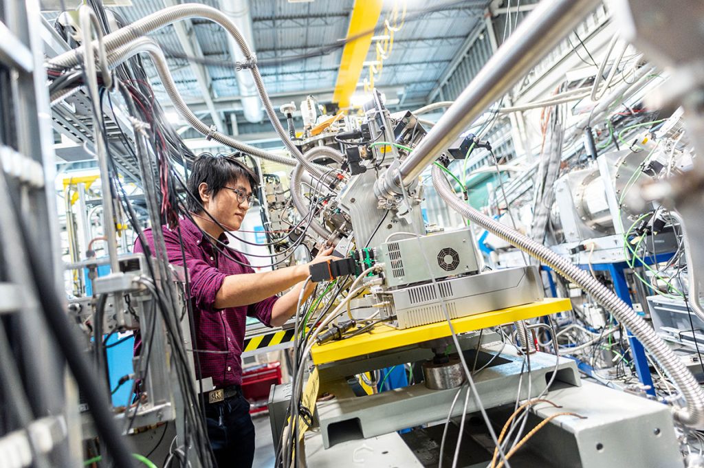 TRIUMF Tours Are a Hit